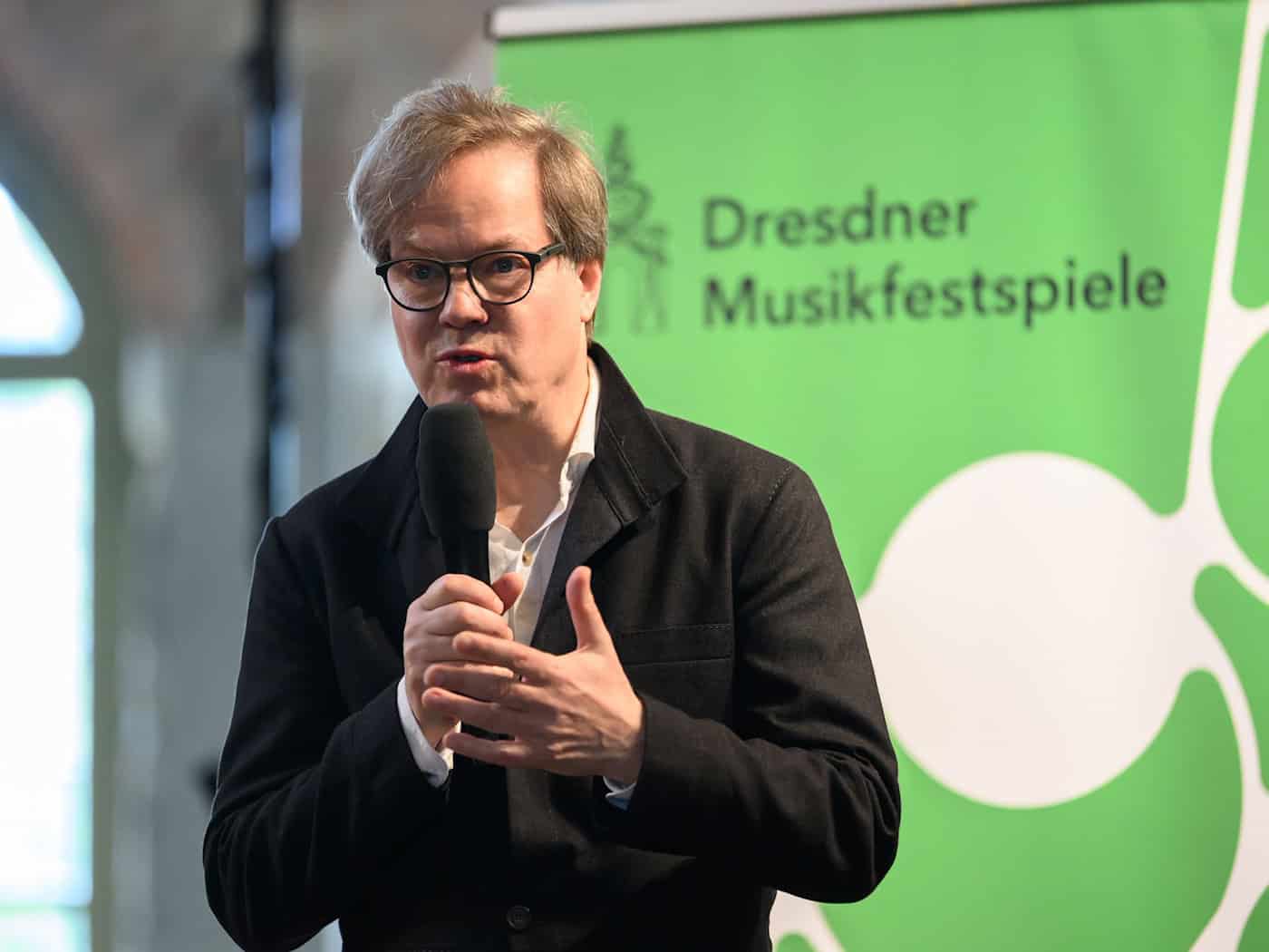 Vogler to Remain Artistic Director of the Dresden Music Festival