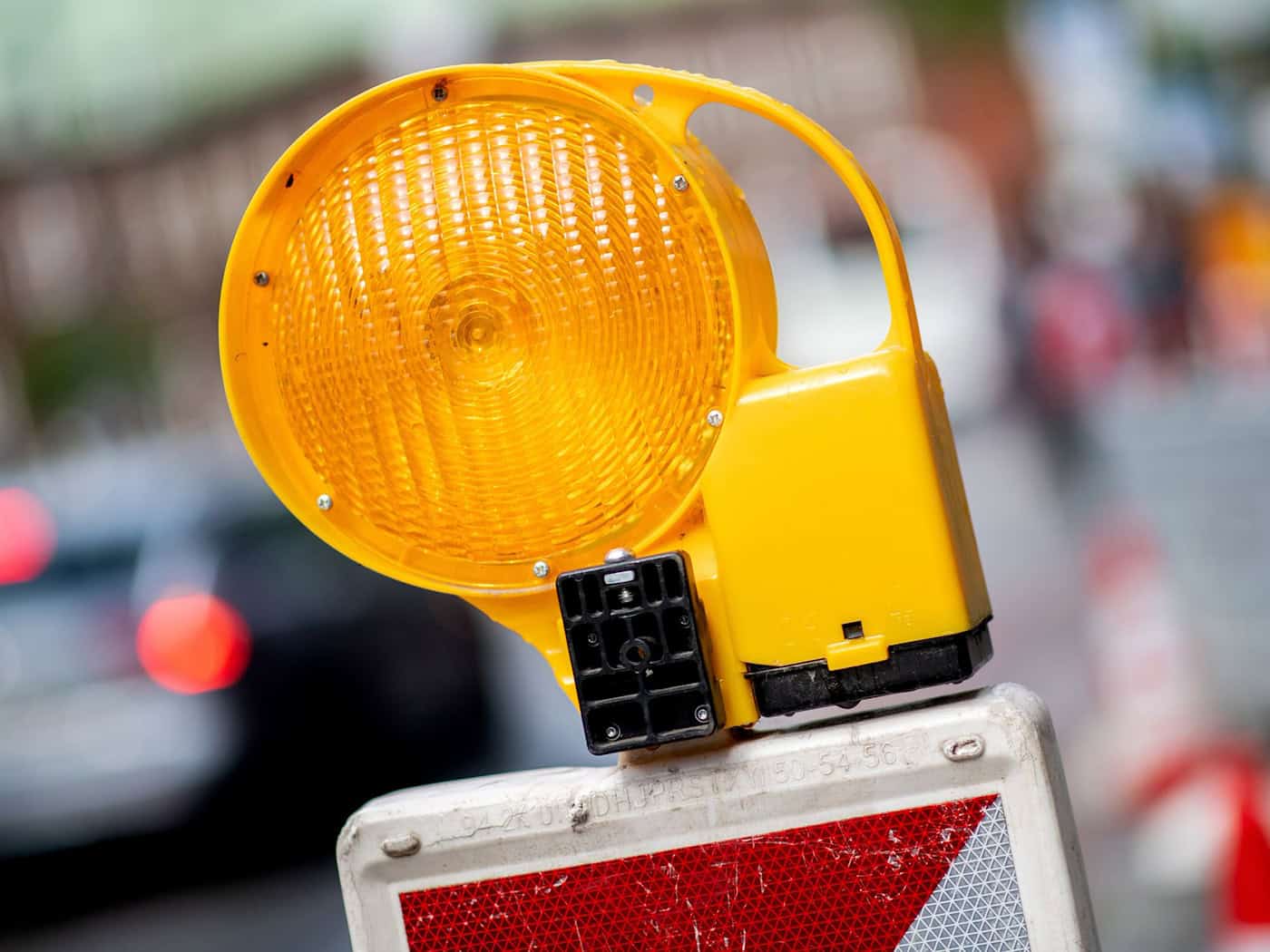 Wasserrohrschaden: Verkehr und Versorgung in Leipzig gestört