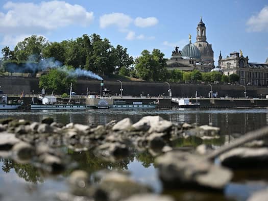 Běła flota jězdźi jenož hišće na jednej liniji w Drježdźanach
