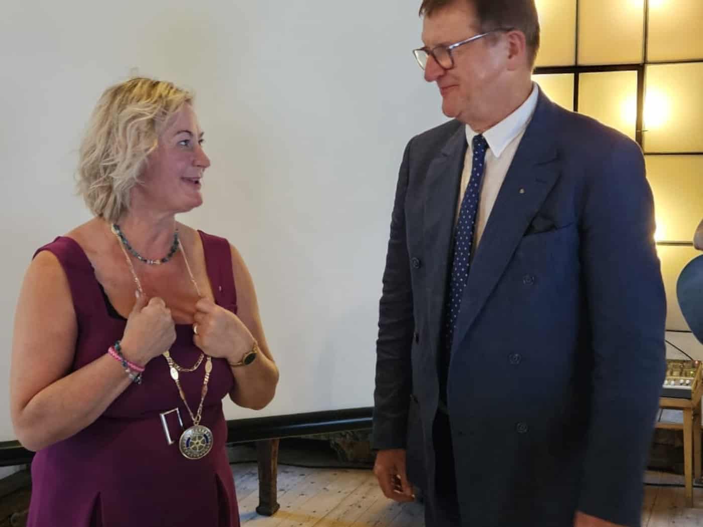 Präsidentenwechsel beim Rotary Club Dreiländereck Oberlausitz