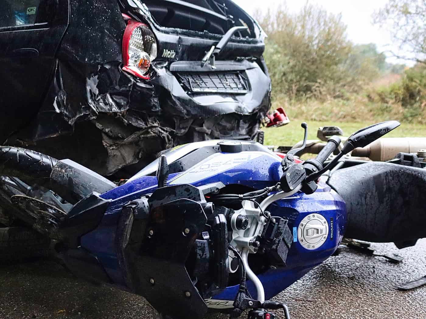 Motorradfahrer bei Unfall in Glaubitz schwer verletzt