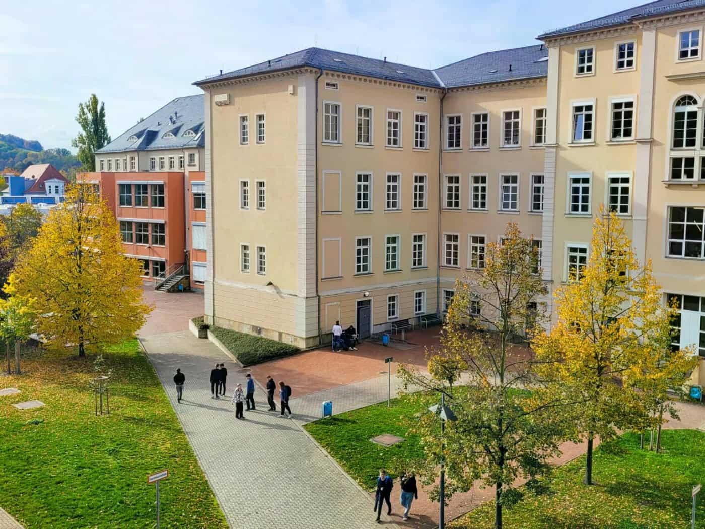 Schulhof Schule in Pirna