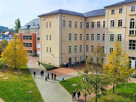 Schulhof Schule in Pirna