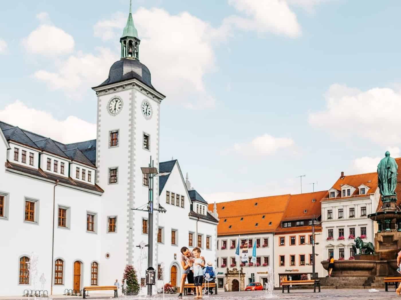 Freibergs OB Preißler weiter abgetaucht: Fragen zu Bluttest und möglicher Abwahl
