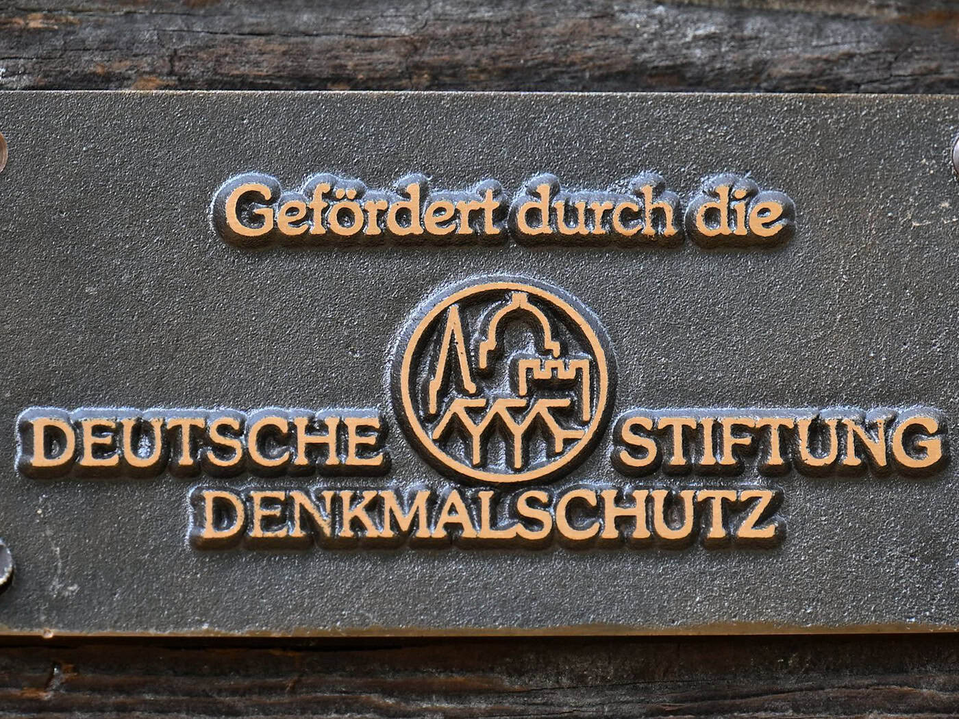 La protección del patrimonio cultural salvaguarda el tejado de la estación de Seifhennersdorf