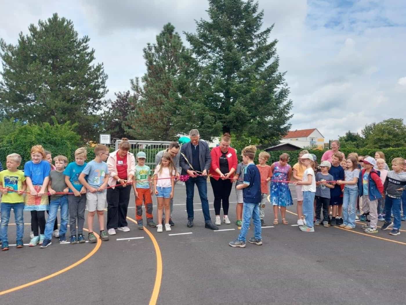 Neuer Bolzplatz an der Grundschule Weinböhla: Zwei Felder für Schule und Hort
