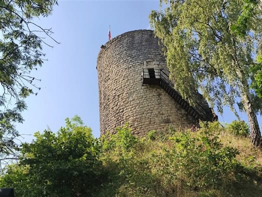 Tschechischer Burgturm könnte schiefster Turm der Welt werden
