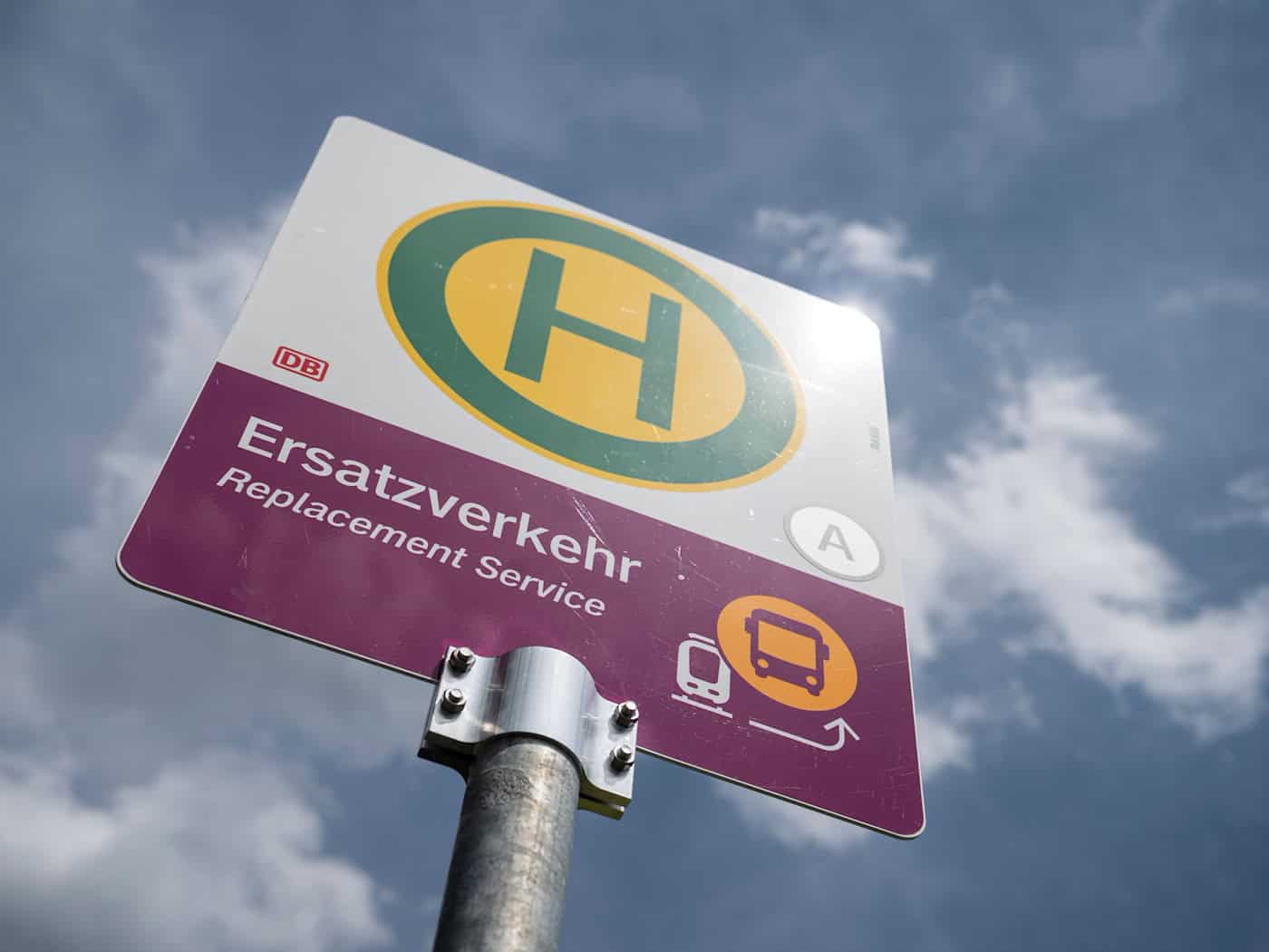 Měsacy trajace zawrjenje železniskeje čary Lipsk-Šwikawa