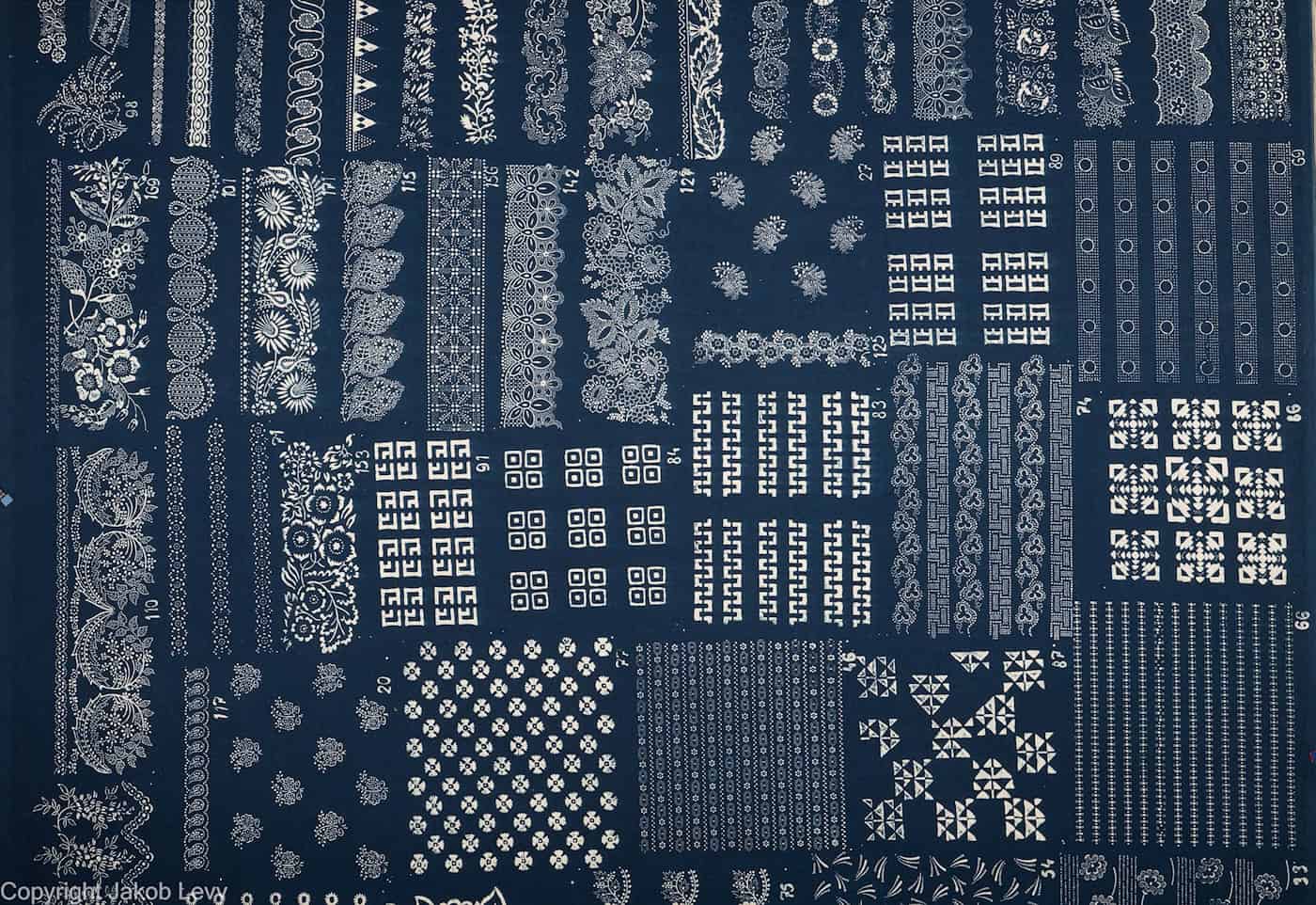 Blaudruck Mustertuch aus Hoyerswerda Blaudruck Mustertuch im Trachtenhaus Jatzwauk in Hoyerswerda