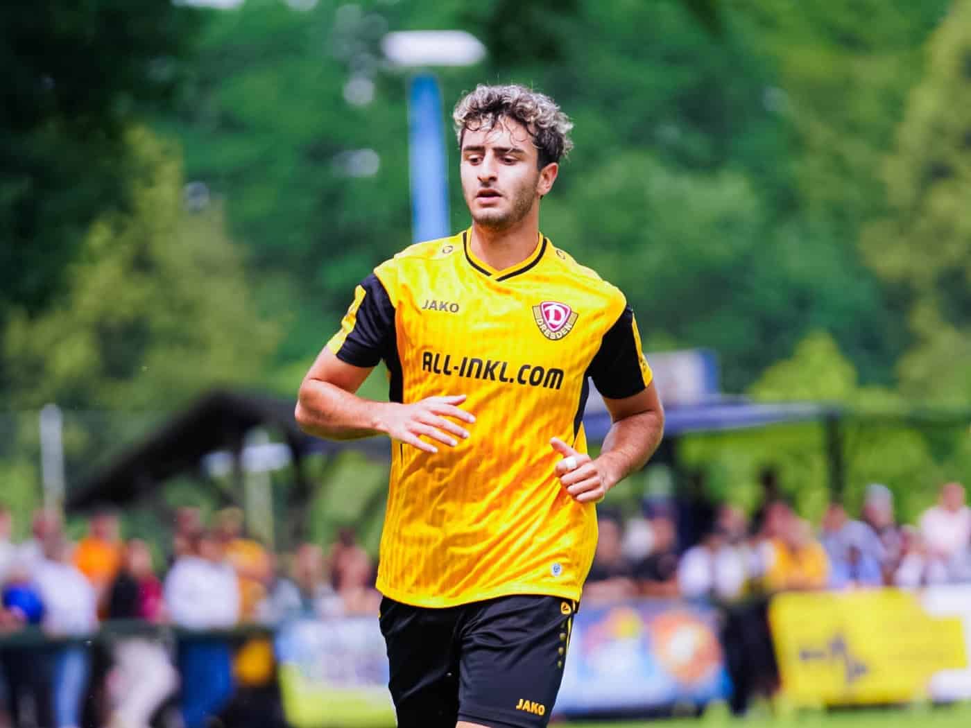 Dynamo Dresden Spieler Kaan Inanoglu bei einem Testspiel.