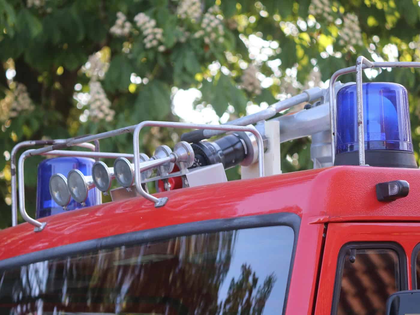 Lkw-Brand in Weigsdorf-Köblitz sorgt für Straßensperrung