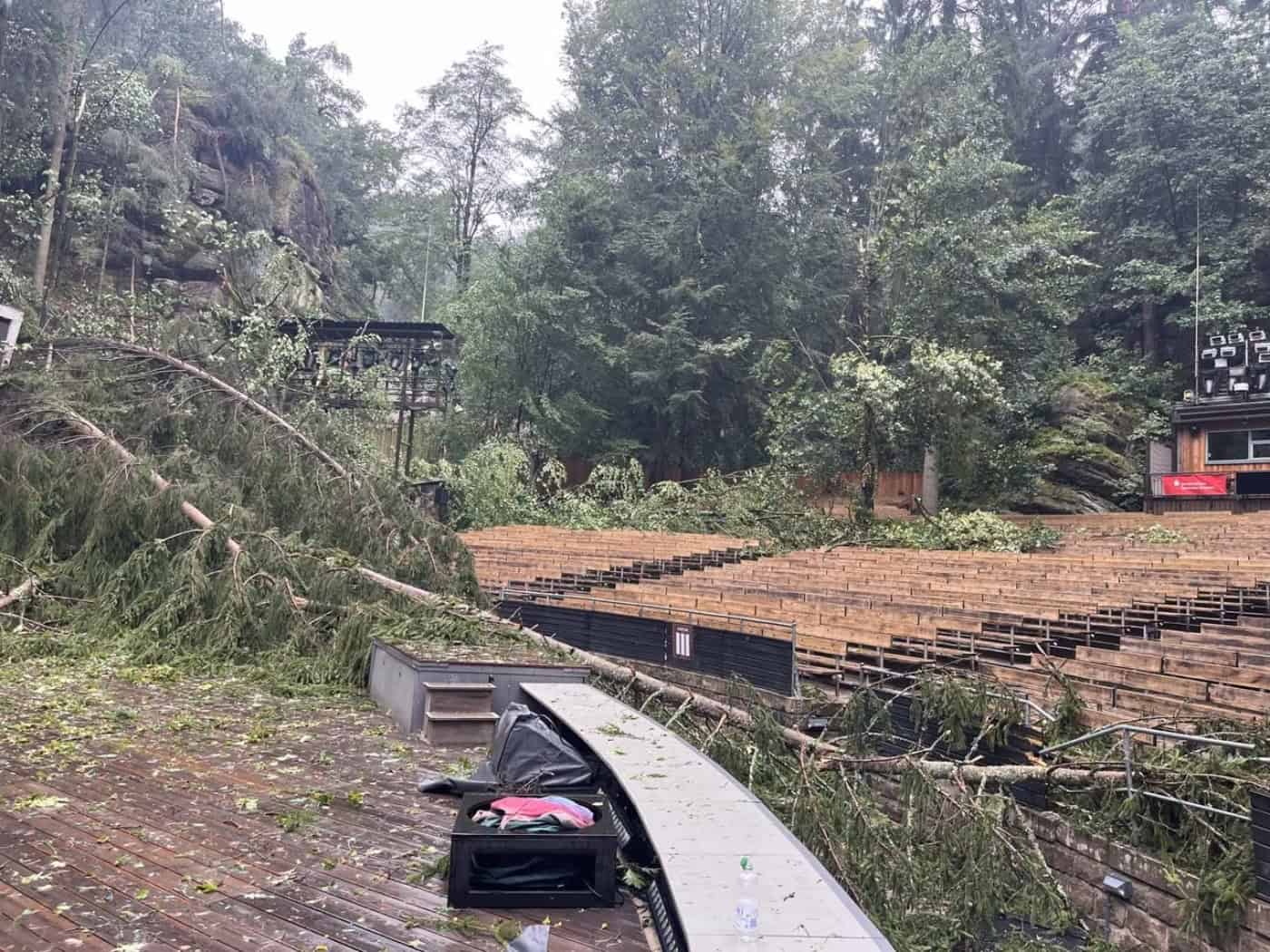 Schweres Unwetter: Felsenbühne Rathen sagt Vorstellungen ab