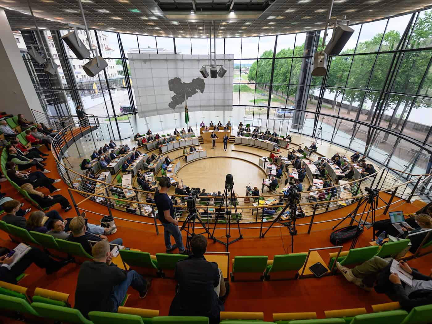 Sachsens Koalition sucht Unterstützer für Haushaltsbeschluss