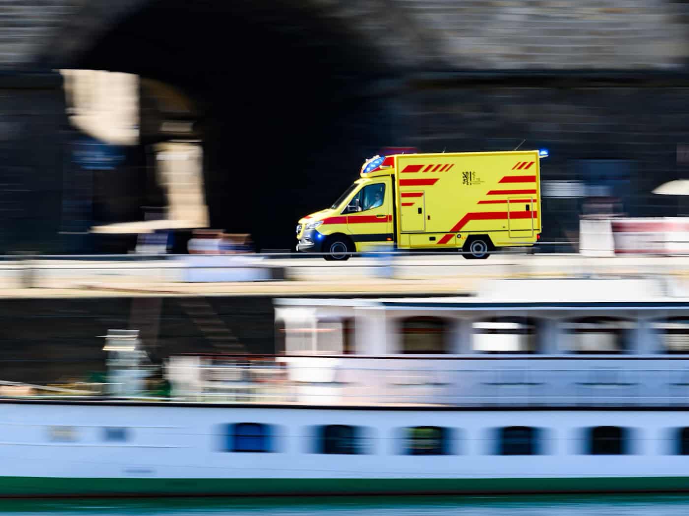 Seniorin nach Balkonbrand in Dresden tot aufgefunden
