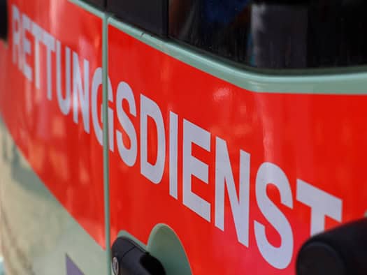 Krad-Fahrer bei Unfall auf der B 99 schwer verletzt