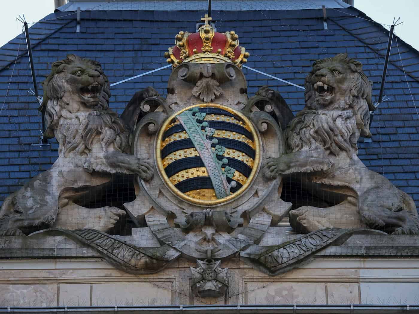 Tochter mit Medikament fast umgebracht - Eltern verurteilt