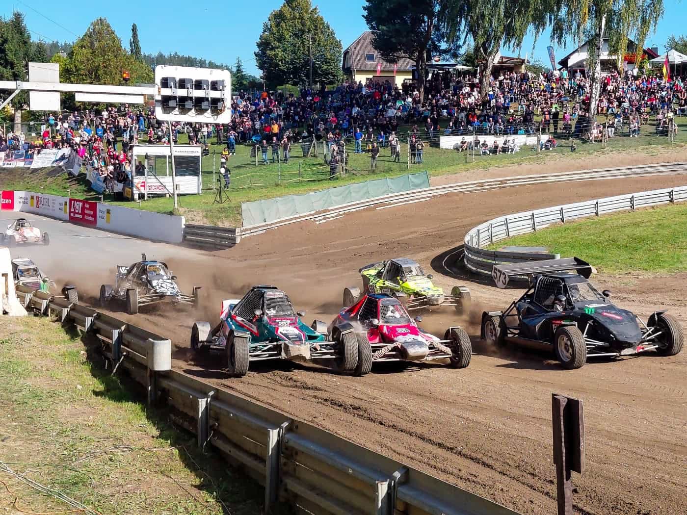 Sicherheit geht vor: Saisonfinale im Autocross vorzeitig beendet