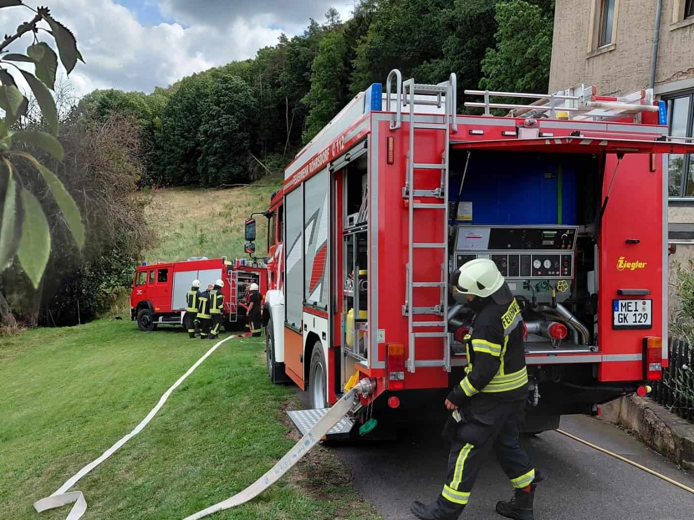 Gestrüppbrand in Wildberg – Feuerwehr löscht nach