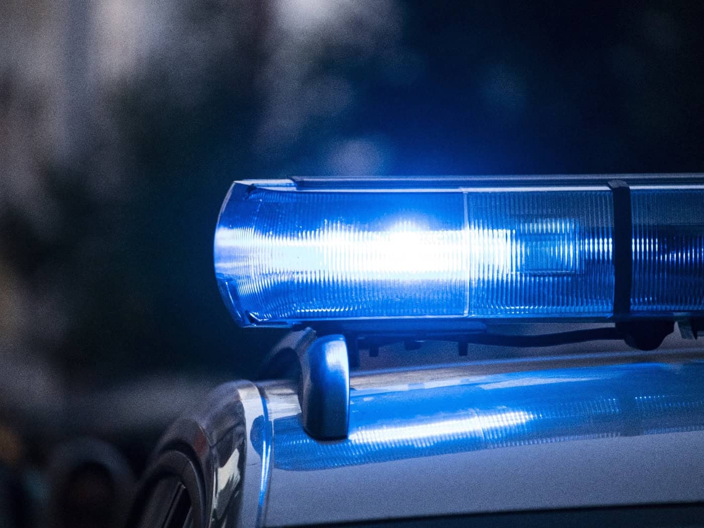 Brummi kracht in Mittelherwigsdorf gegen Bahnbrücke