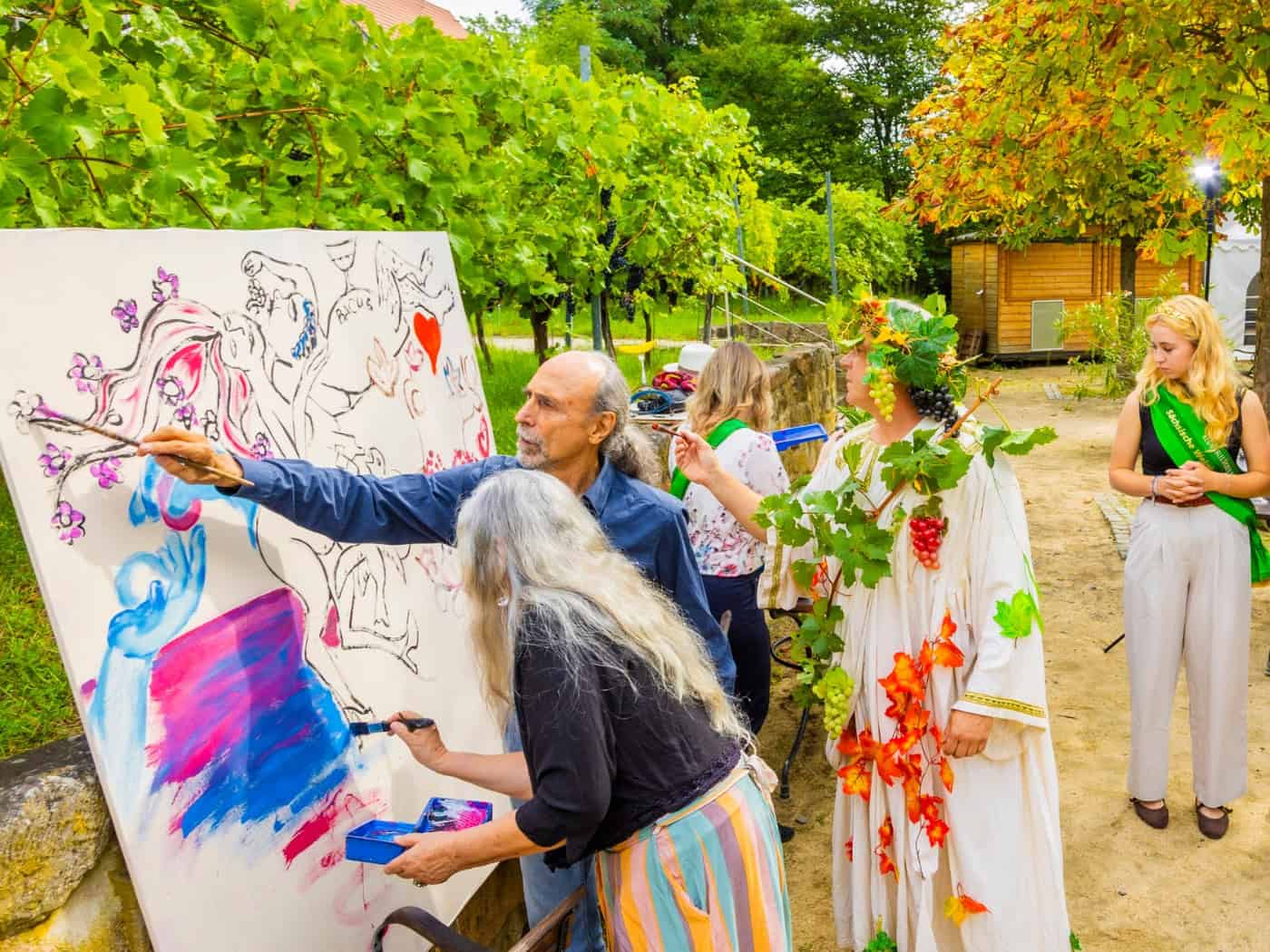 Radebeul vor dem großen Fest mit Theater und Wein