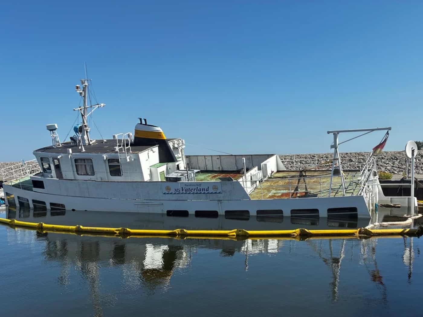 Lehrstunde für Bürokratie: Die Komplexität des Brötchenkaufs im Lubminer Hafen 