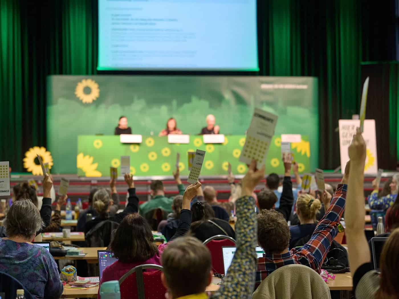 The Greens Adopt New Guidelines: "Conceived at the Kitchen Table"