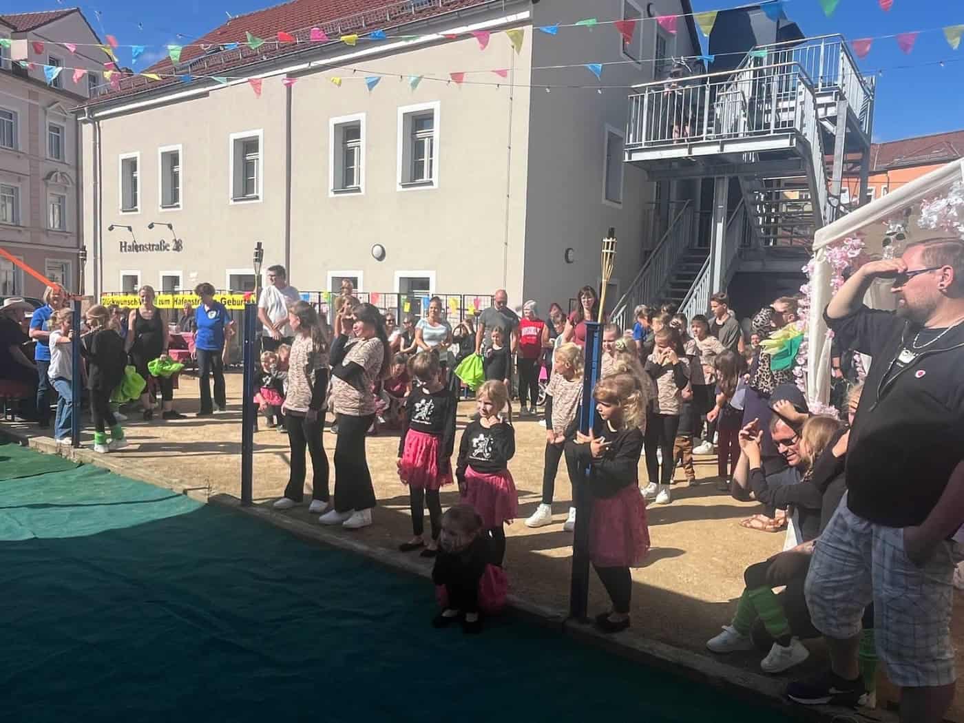 Hafenstraße Meißen feiert 35 Jahre Soziokultur bei Wind und Wetter