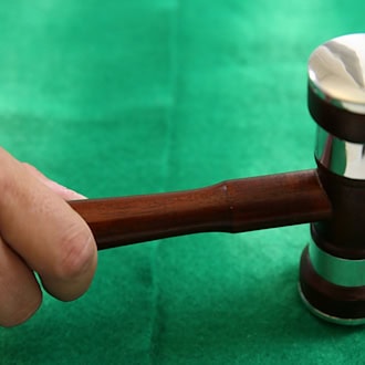 Immobilien versteigert - Erlweinturm bei nächster Auktion