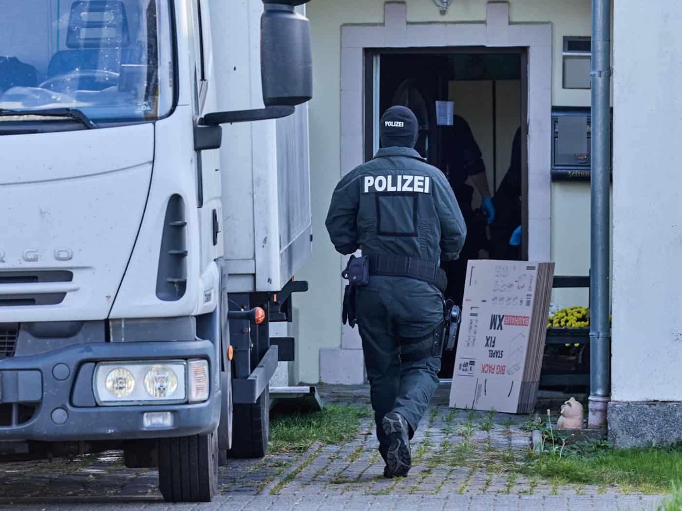 Internationaler Polizeieinsatz gegen Nazi-Musik