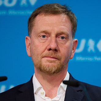 Kretschmer verteidigt Rüstungsindustrie in Sachsen