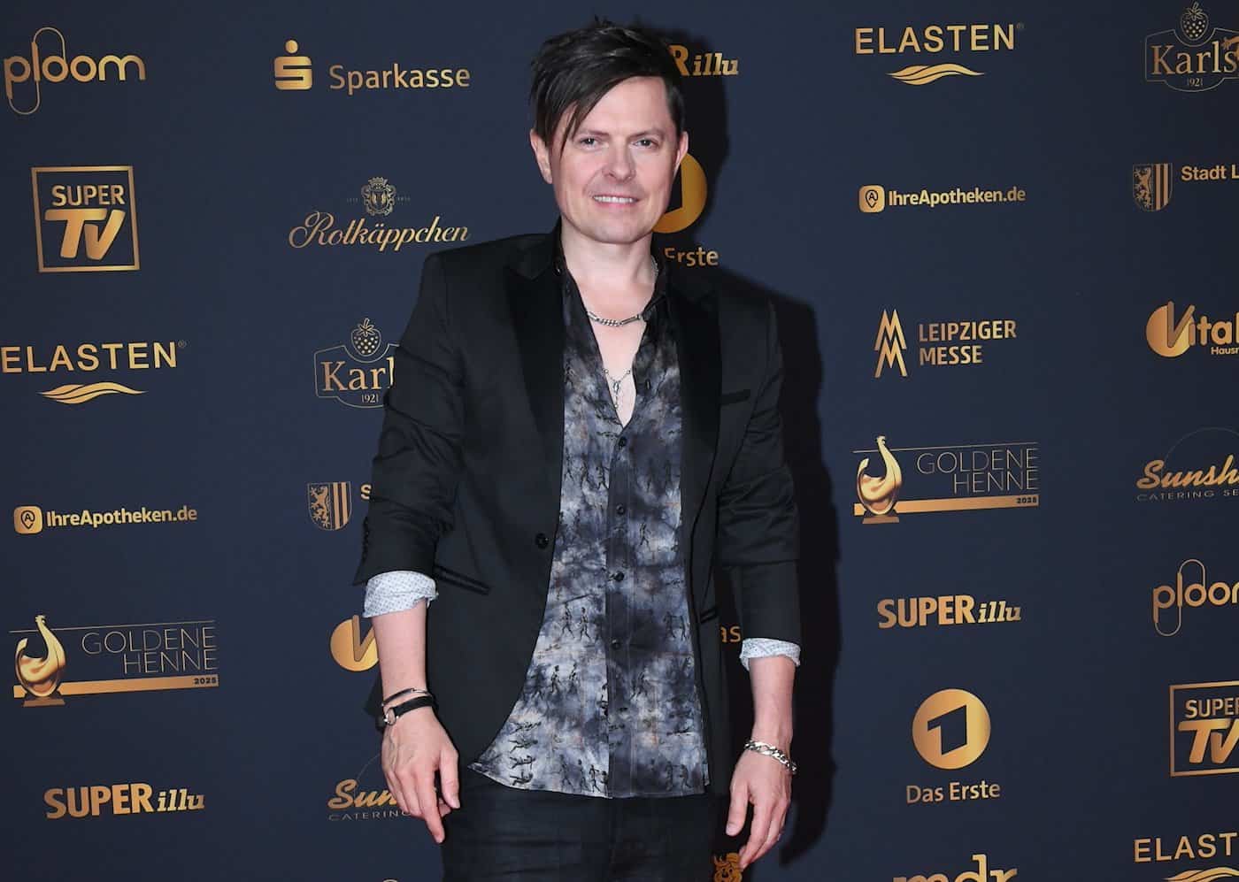 Take That werden gemeinsam mit Michael Patrick Kelly ihren neuen Song „Feel my Love“ singen.