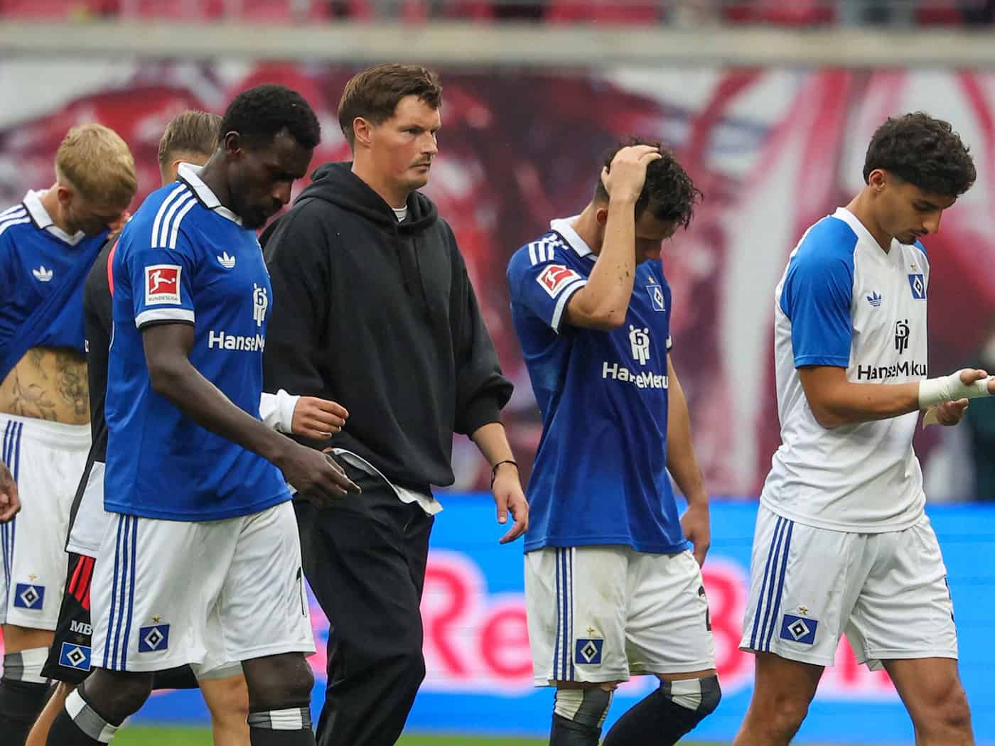 «No hay que endulzar las cosas»: el HSV se tambalea tras su segundo 0-5