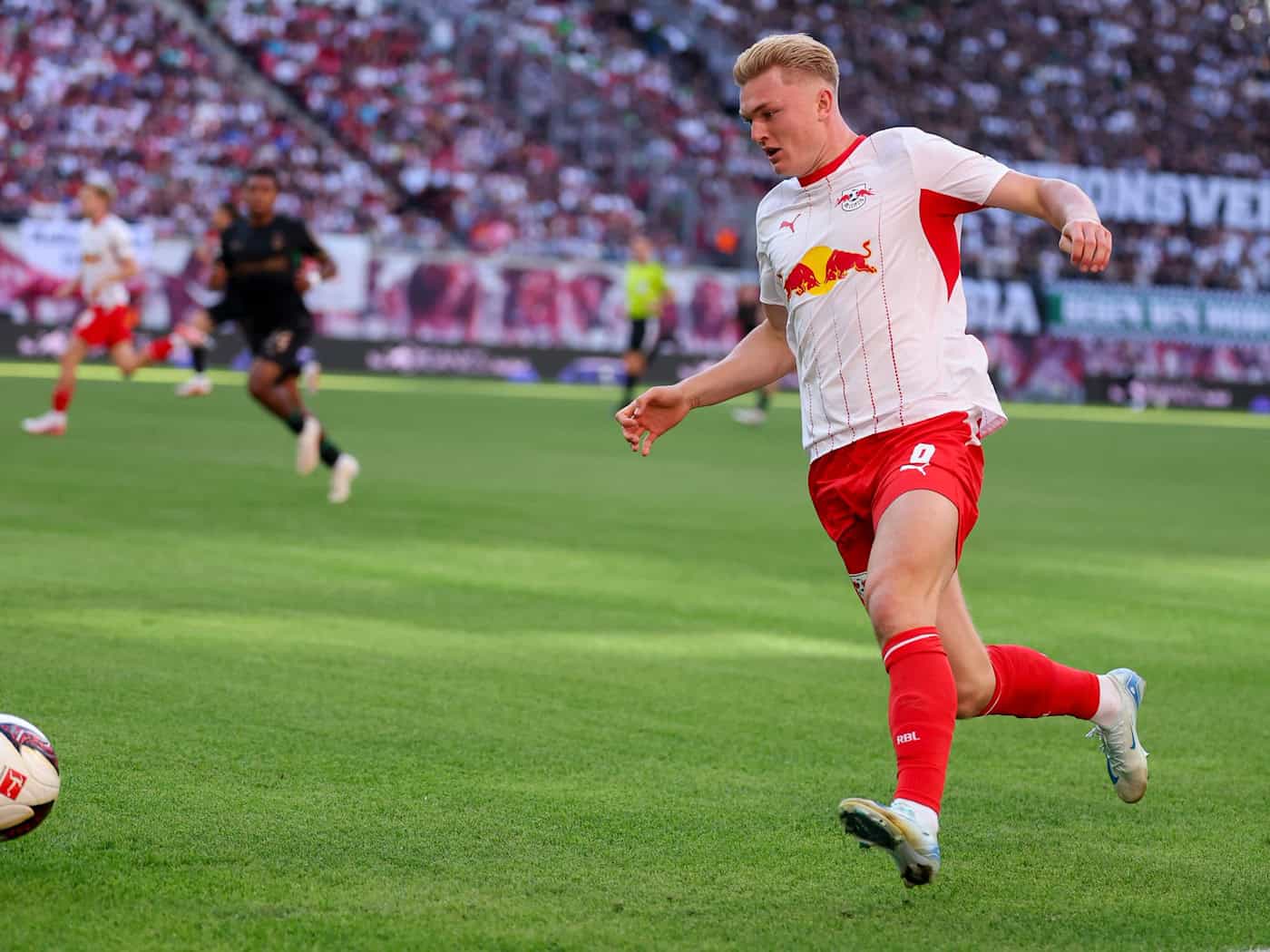 RB Leipzig loans Conrad Harder to a club in France
