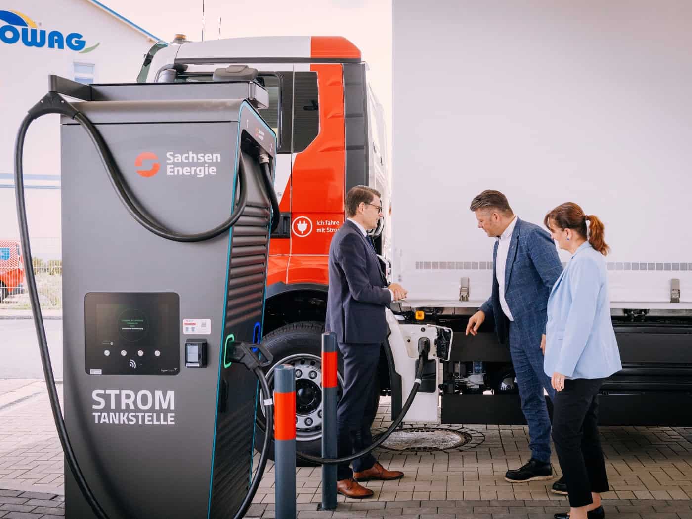 SachsenEnergie eröffnet modernen Ladepark in Zittau