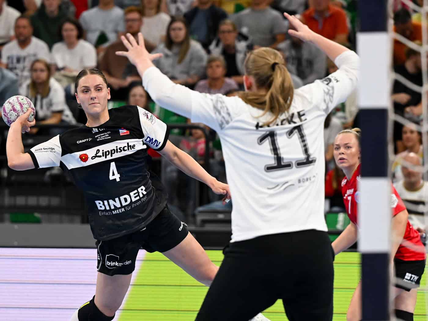Thüringer HC wirft Meister Blomberg raus