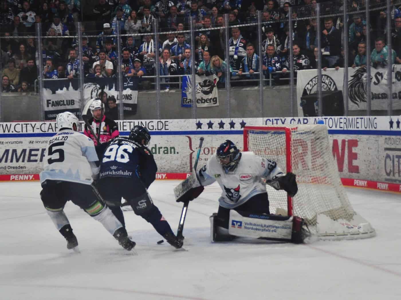 Eislöwen gewinnen gegen Weiden mit 5:1