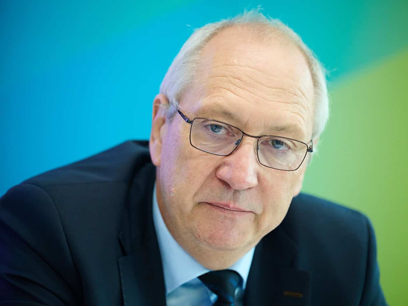 24 000 industrijnych dźěłowych městnow je preč - dźěłodawarjo žadaja zwjazk