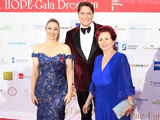 Ruth Moschner, Benjamin Bieneck und Viola Klein bei der 18. Hope Gala 2026 im Dresdener Schauspielhaus
