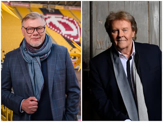 Fotocollage: Links Opernsänger René Pape mit Brille, Bart und Schal vor den Tribünen des Rudolf-Harbig-Stadions. Rechts Schlagersänger Howard Carpendale in dunklem Sakko mit weißem Hemd und Schal vor einer Holzwand.