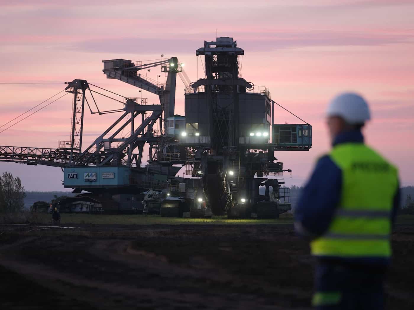 Last Large Excavator Leaves Coal Field in Schleenhain