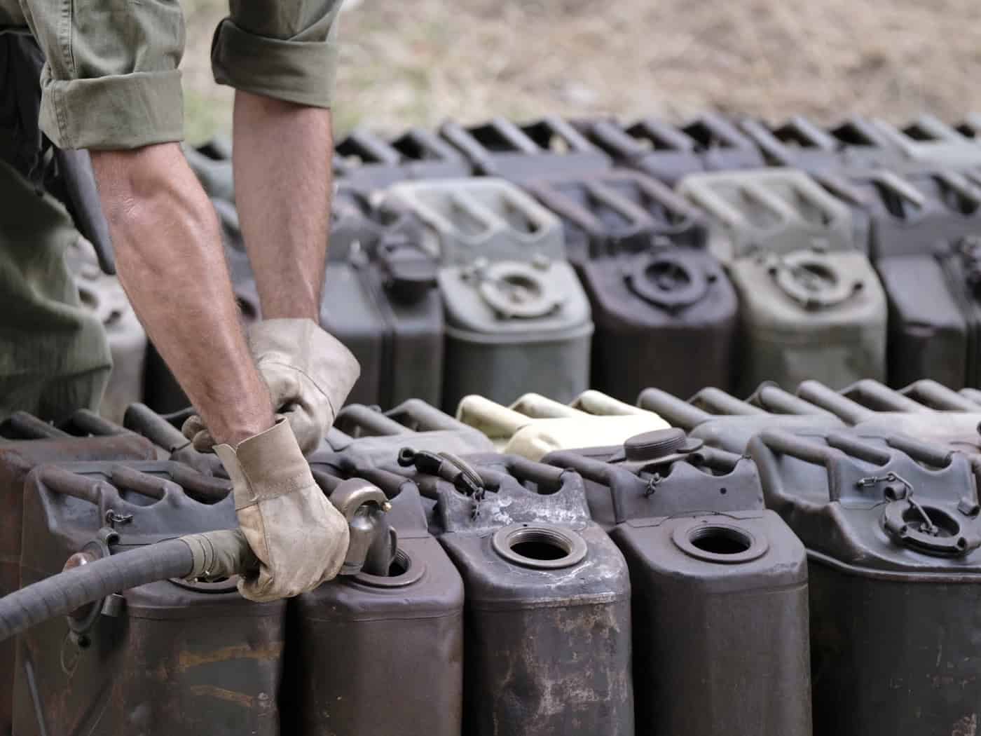 Polizei fasst mutmaßliche Diesel-Diebe in Steinigtwolmsdorf