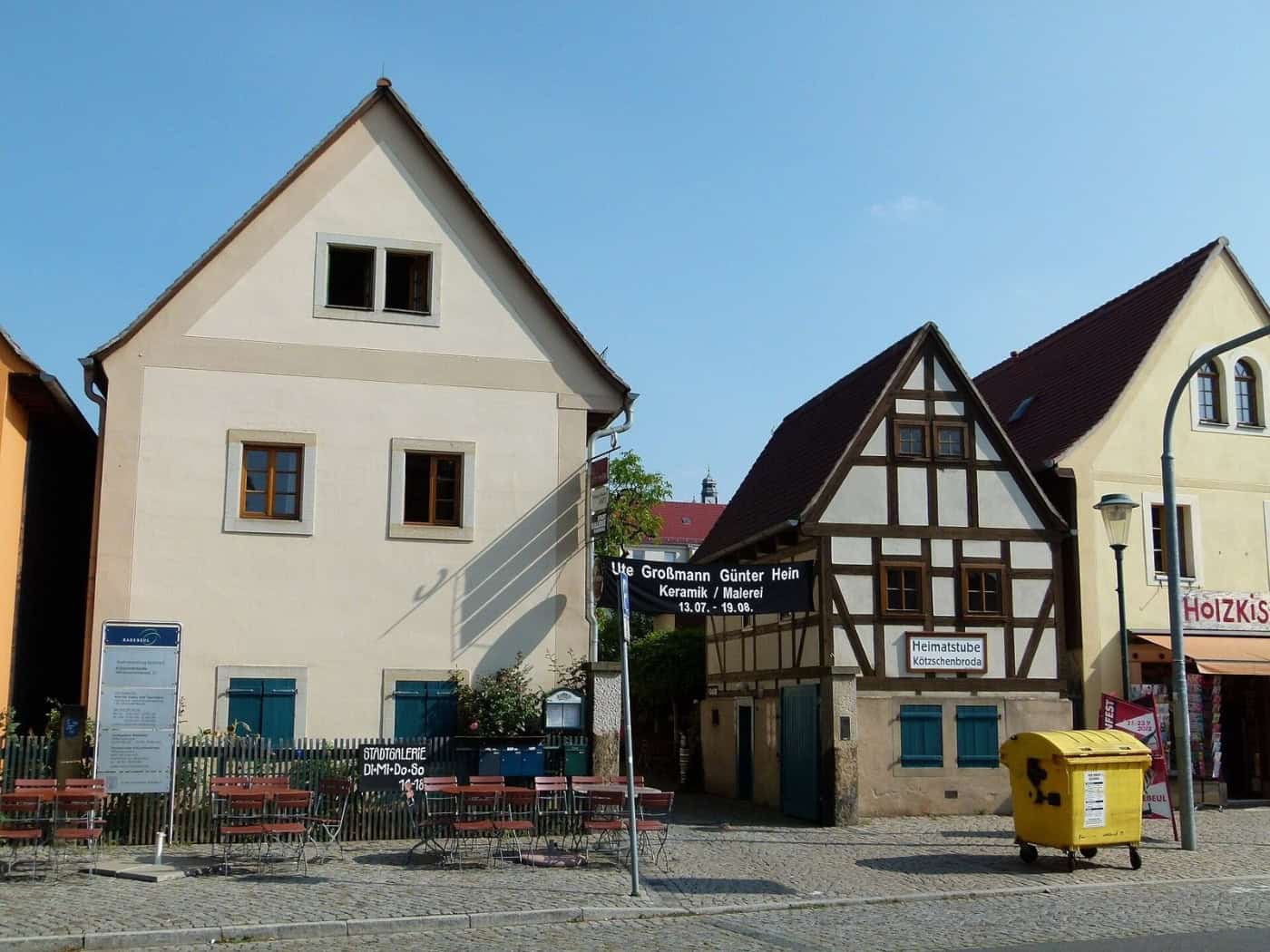 Historische Häuser in Altkötzschenbroda mit der Stadtgalerie Radebeul