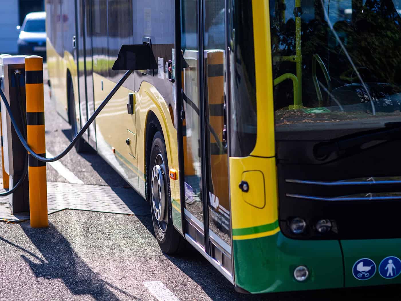 Spalanski motor abo e-bus - Što jězdźi w srjedźnej Němskej?