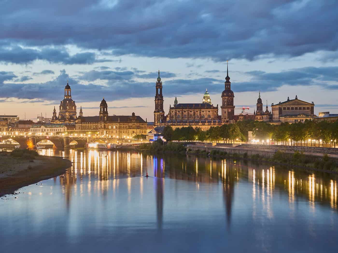 Global Security Breach — dresden.de Taken Offline