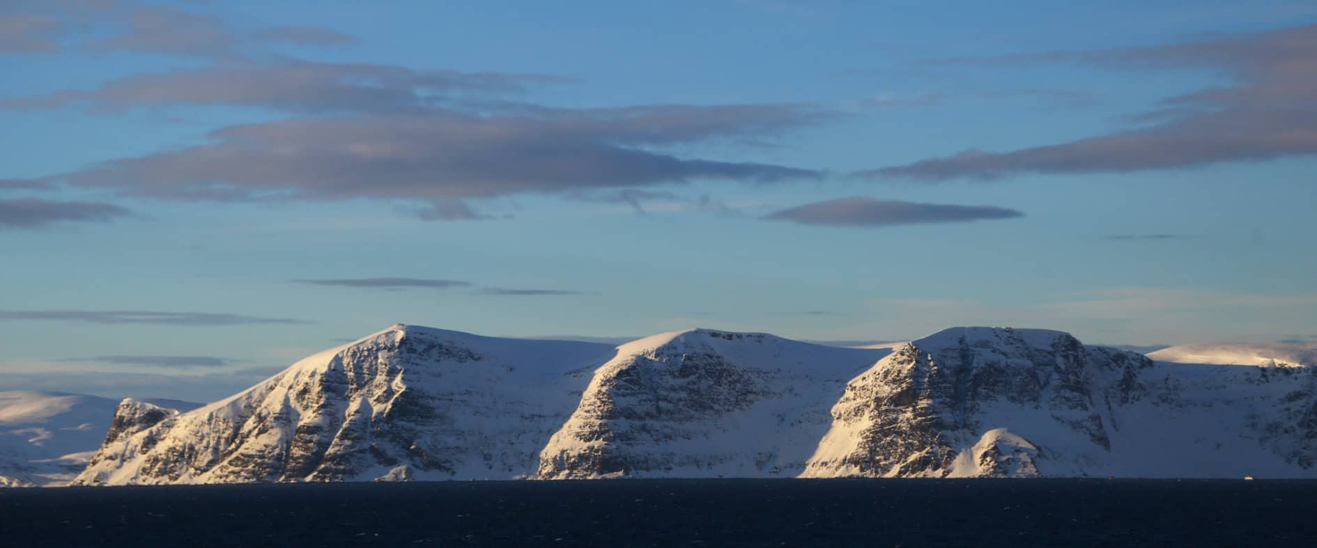 Foto zu Nordnorwegen: Kreuzfahrt zu Polarlichtern und Trollen