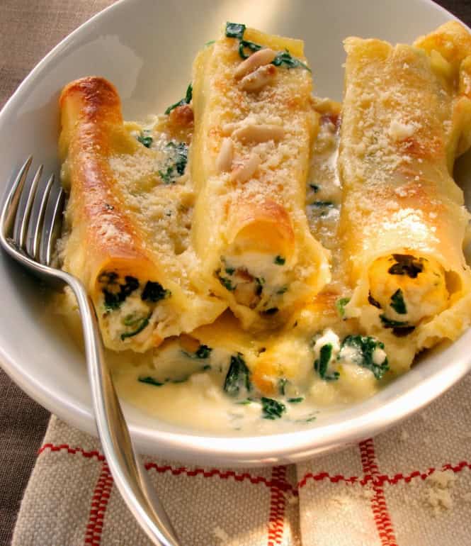 Foto zu Spinat-Cannelloni mit Pinienkernen
