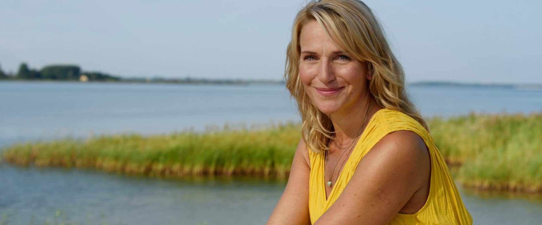 Foto zu   Schauspielerin Tanja Wedhorn arbeitet dort, wo andere Urlaub machen