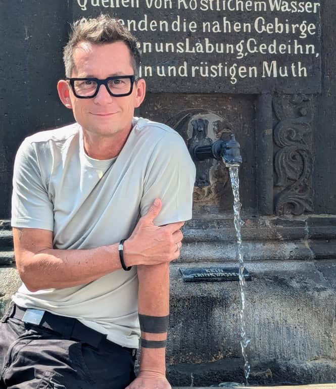 Porträt von Wassersommelier Pat Eckert, Experte für Wasserqualität und nachhaltigen Genuss