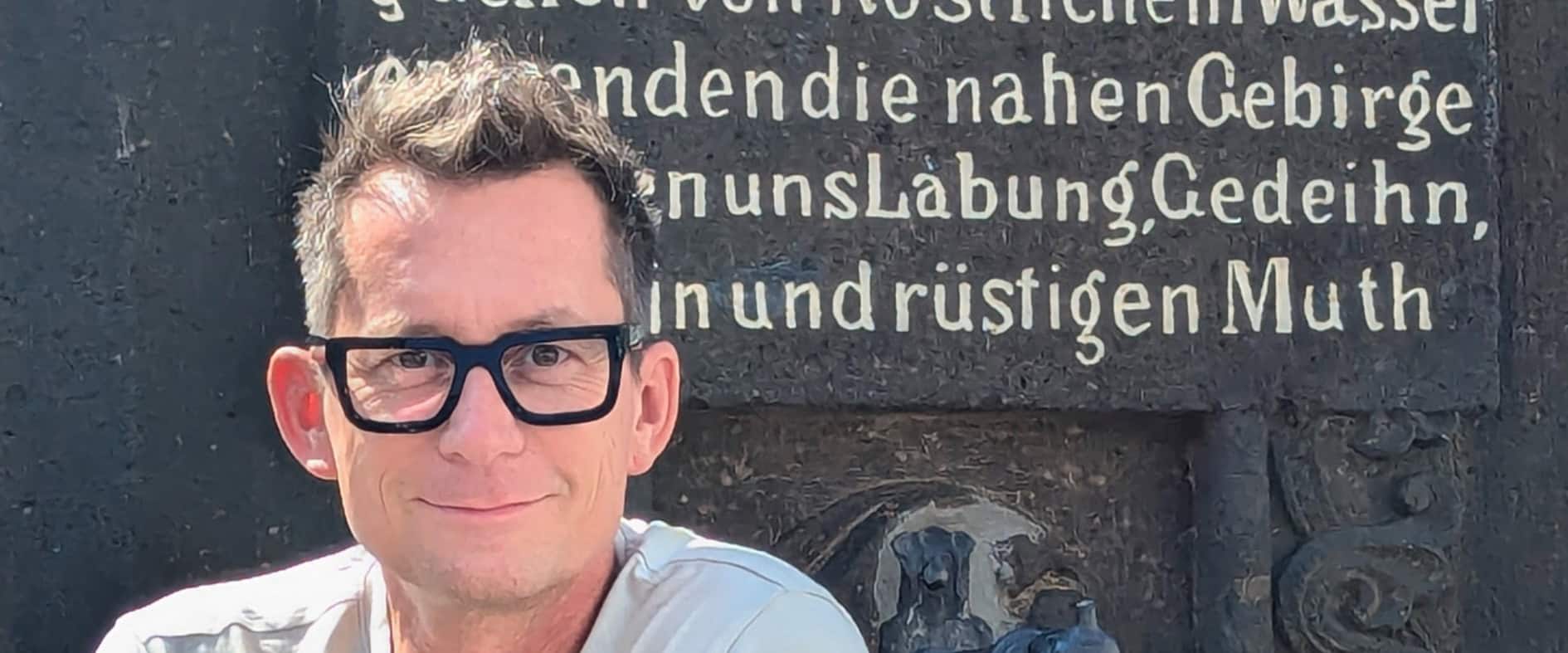 Porträt von Wassersommelier Pat Eckert, Experte für Wasserqualität und nachhaltigen Genuss