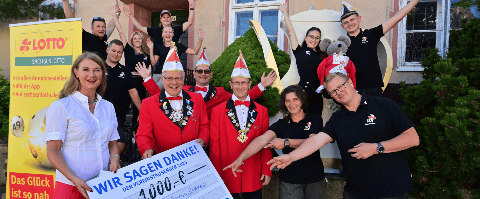 Der Heinrichsorter Carnevalsverein erhält den Sachsenlotto Vereinstausender. Die 1.000 € fließen in die Renovierungs des Vereinslokals, in dem viele Feste stattfinden.